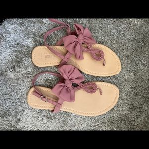 sandal with bow